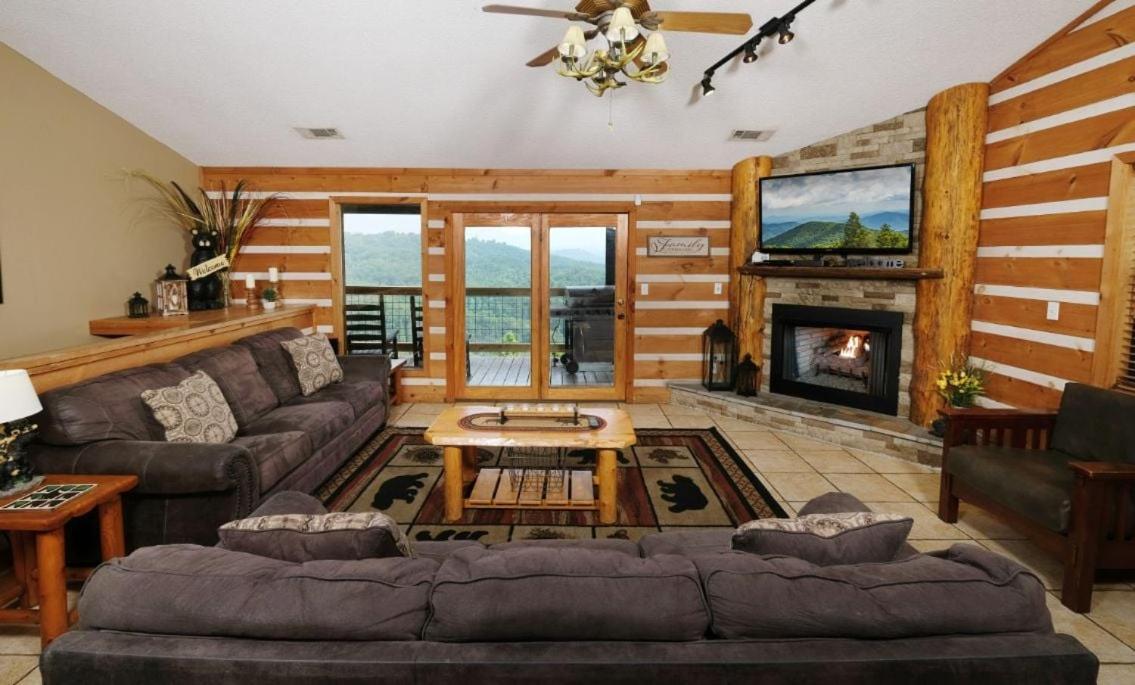Smoky View With A Twist Villa Pigeon Forge Exteriör bild