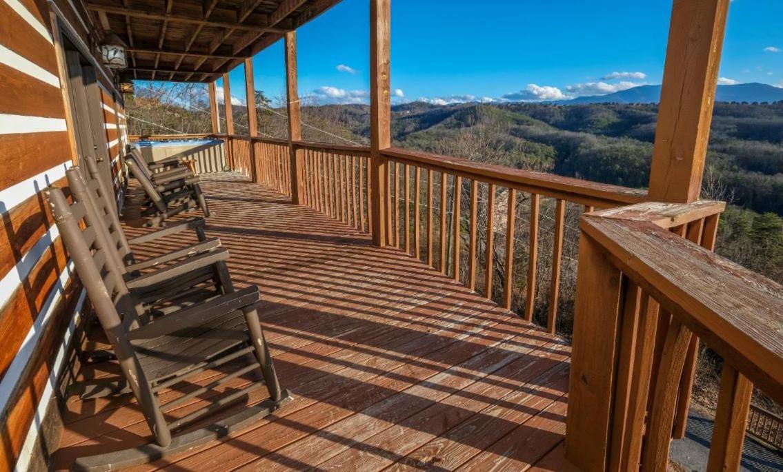 Smoky View With A Twist Villa Pigeon Forge Exteriör bild